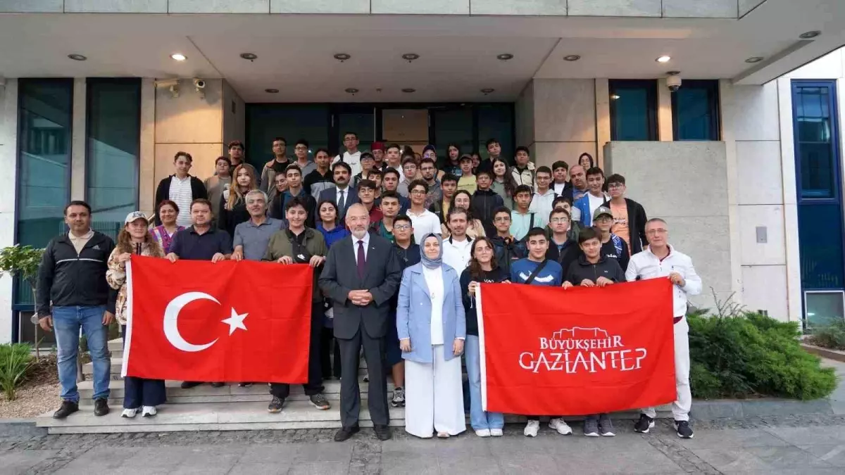 Gaziantep Büyükşehir Belediyesi Öğrencilere Bosna-Hersek Gezisi Düzenledi