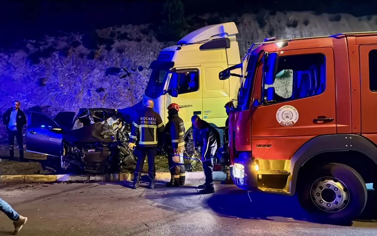 Kocaeli’de TIR Kazası: Sürücü Hayatını Kaybetti